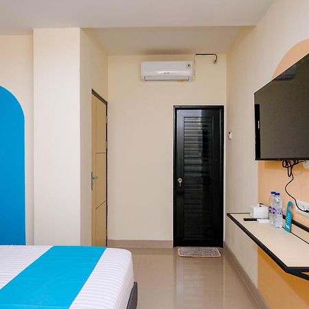 Sans Hotel Mataram Malioboro Джокьякарта Экстерьер фото
